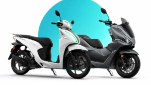 electric vs petrol scooter - MotoBooking Crete